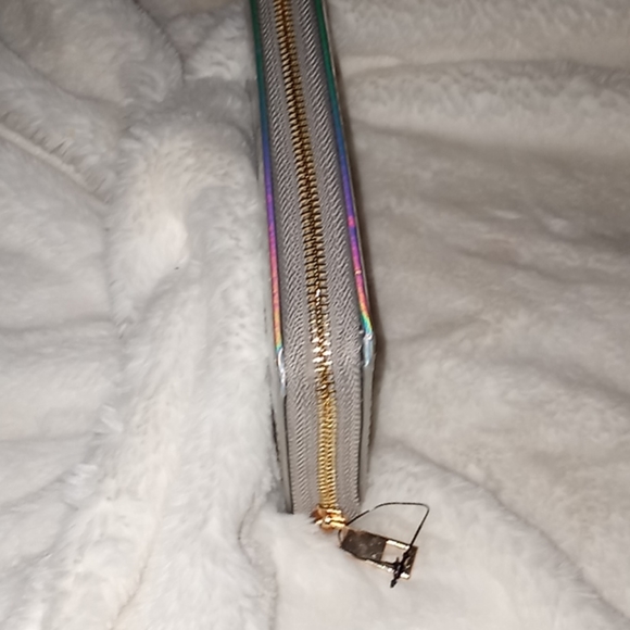 NWOT irredescent large wallet - Picture 5 of 5